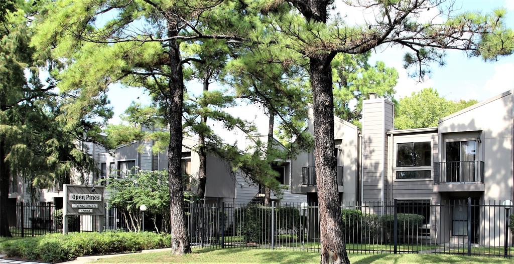 17202 Imperial Valley Drive #16, Houston, Texas image 20