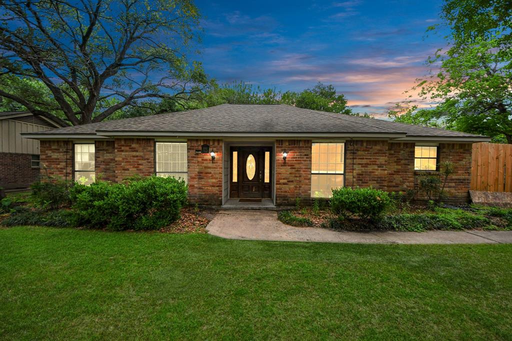 15510 Jersey Drive, Jersey Village, Texas image 1