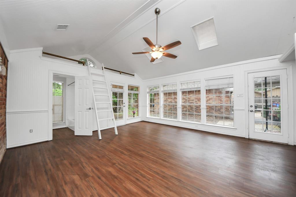 15510 Jersey Drive, Jersey Village, Texas image 11