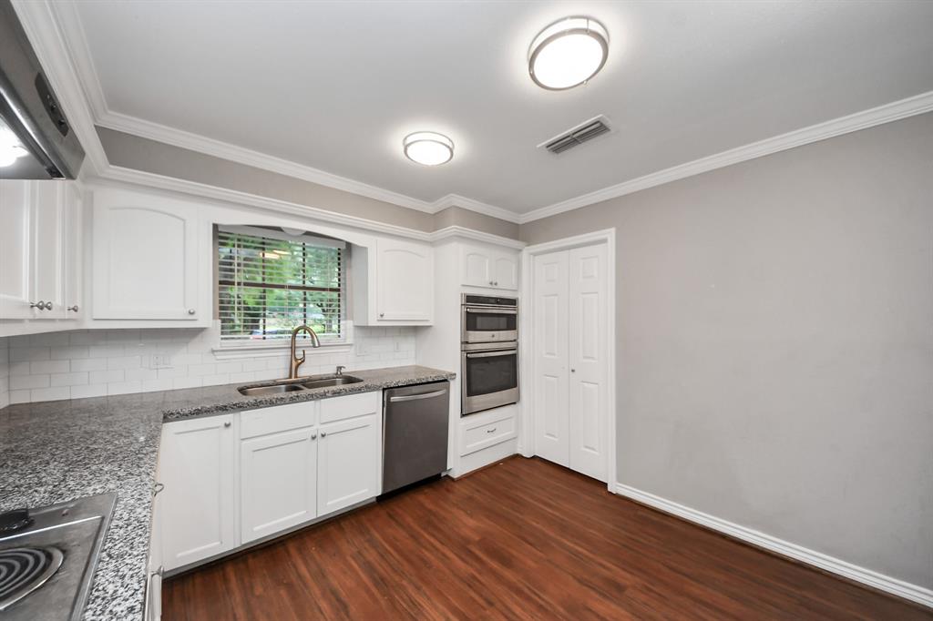 15510 Jersey Drive, Jersey Village, Texas image 21