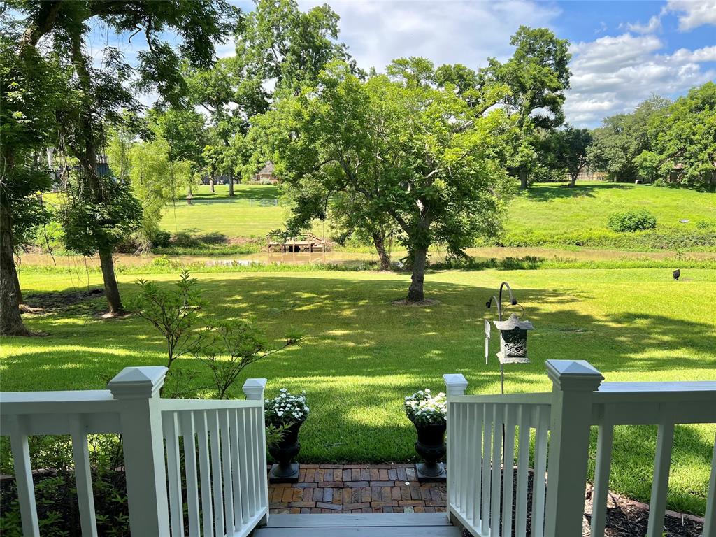 560 Jimmy Phillips Boulevard, Angleton, Texas image 30