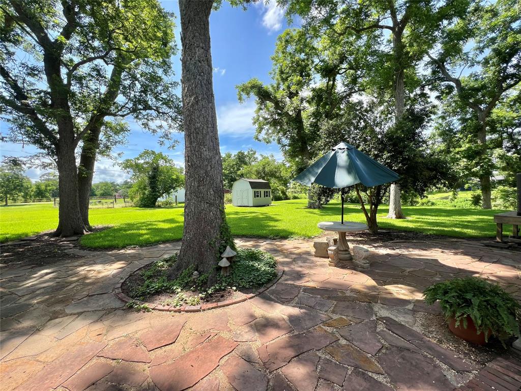 560 Jimmy Phillips Boulevard, Angleton, Texas image 36