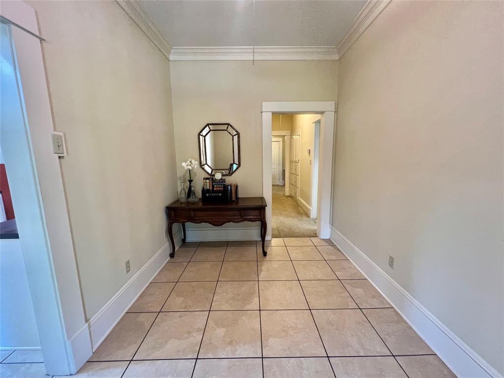 560 Jimmy Phillips Boulevard, Angleton, Texas image 5