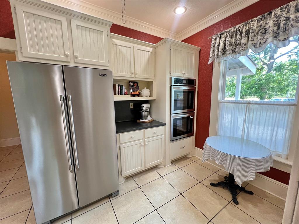560 Jimmy Phillips Boulevard, Angleton, Texas image 15