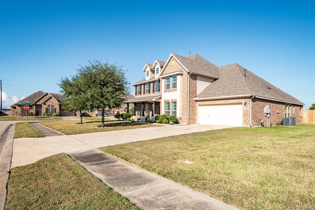 4003 Broadmoor Drive, Mont Belvieu, Texas image 47