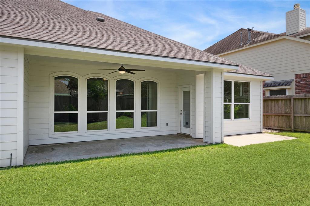 2706 Marble Brook Lane, Pearland, Texas image 21