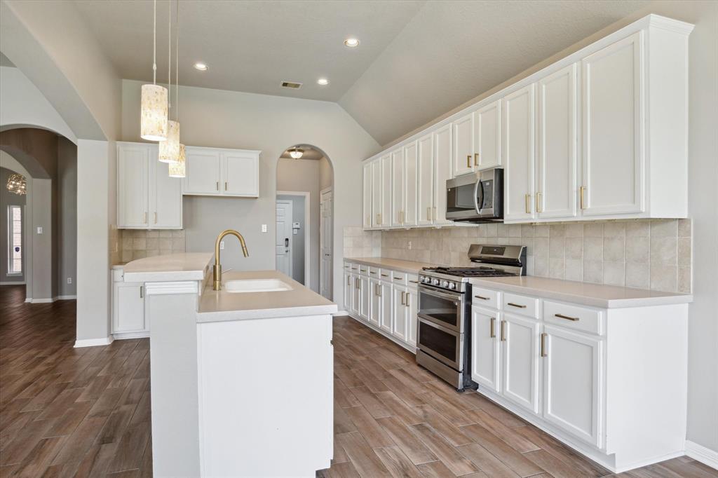 2706 Marble Brook Lane, Pearland, Texas image 8