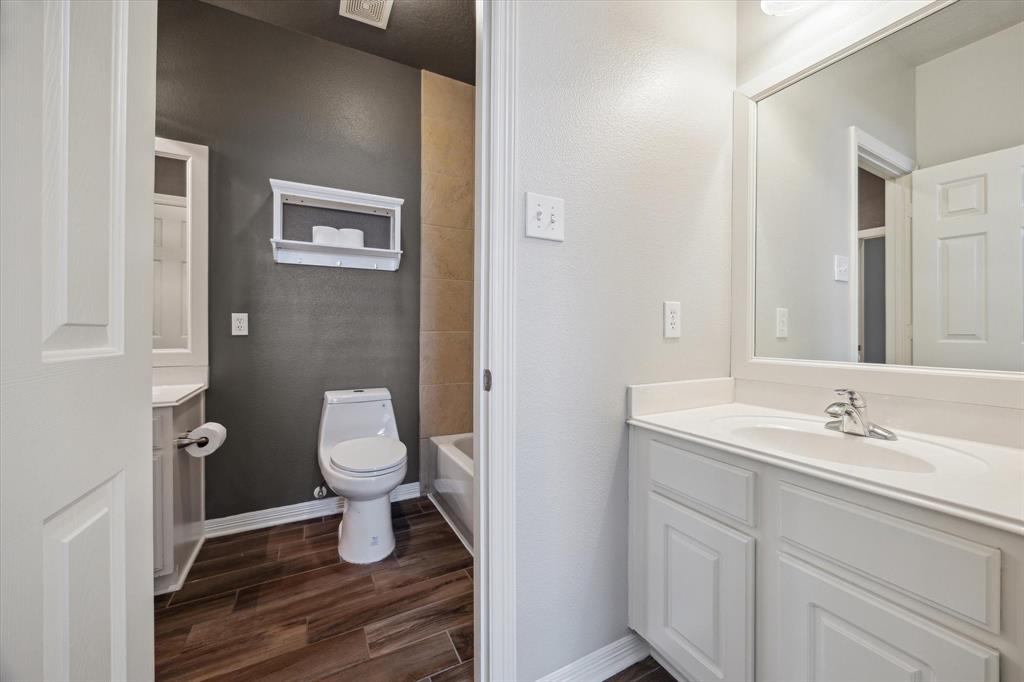 2706 Marble Brook Lane, Pearland, Texas image 17