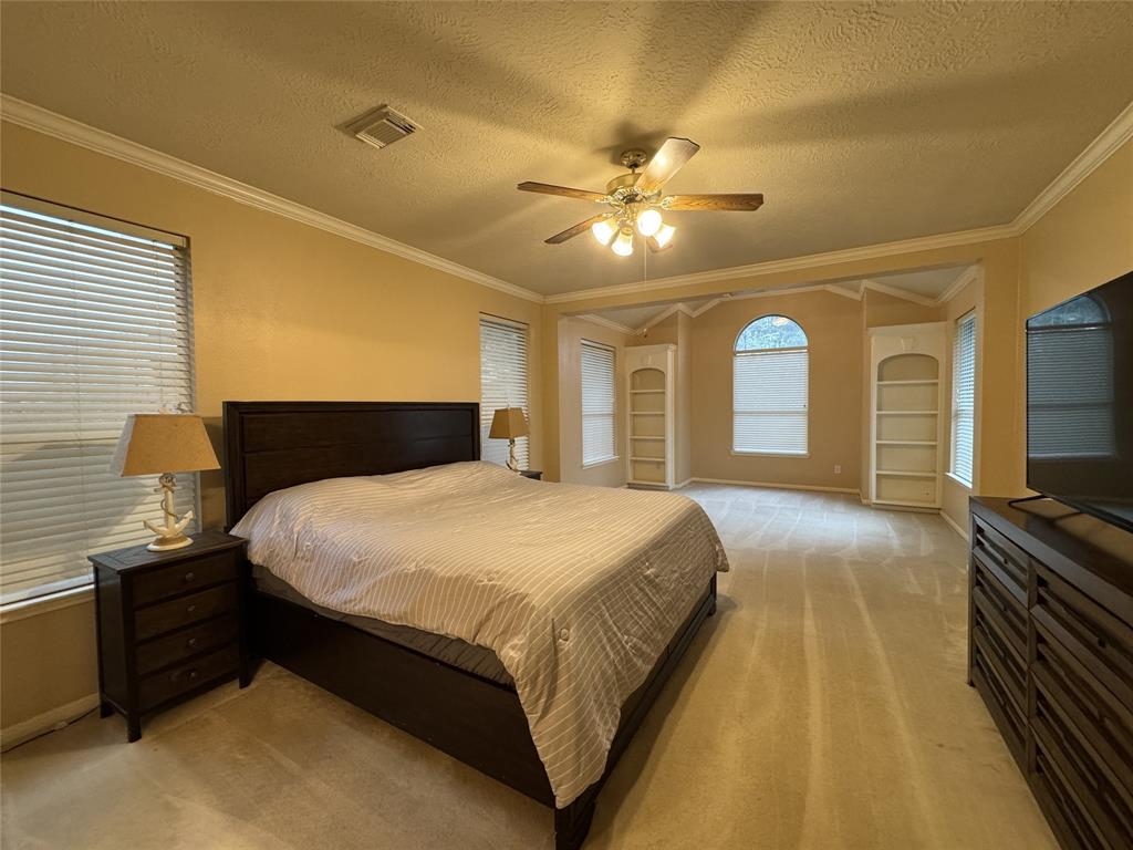 2406 Meadow Tree Lane, Spring, Texas image 14