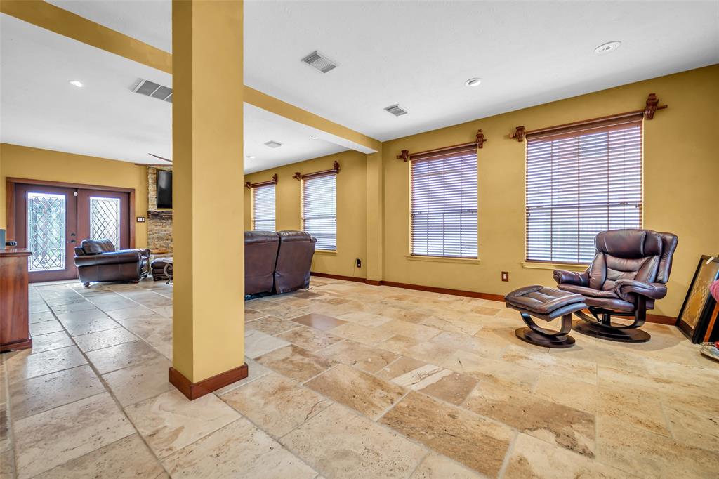 22915 Heathercroft Drive, Katy, Texas image 7
