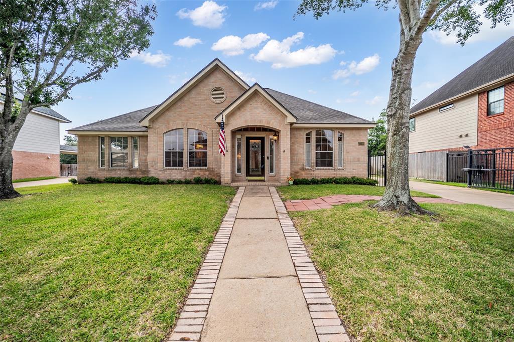 22915 Heathercroft Drive, Katy, Texas image 1