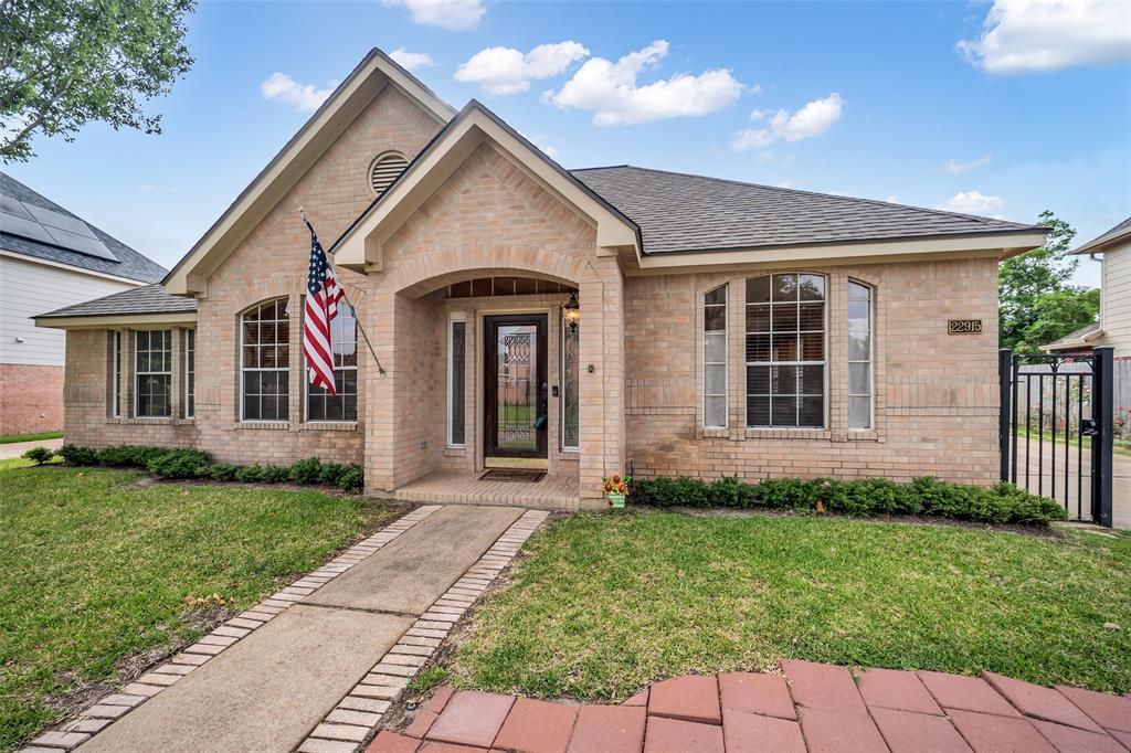 22915 Heathercroft Drive, Katy, Texas image 3