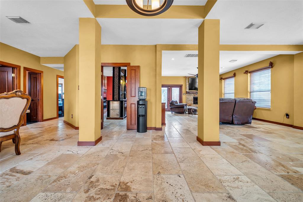 22915 Heathercroft Drive, Katy, Texas image 6