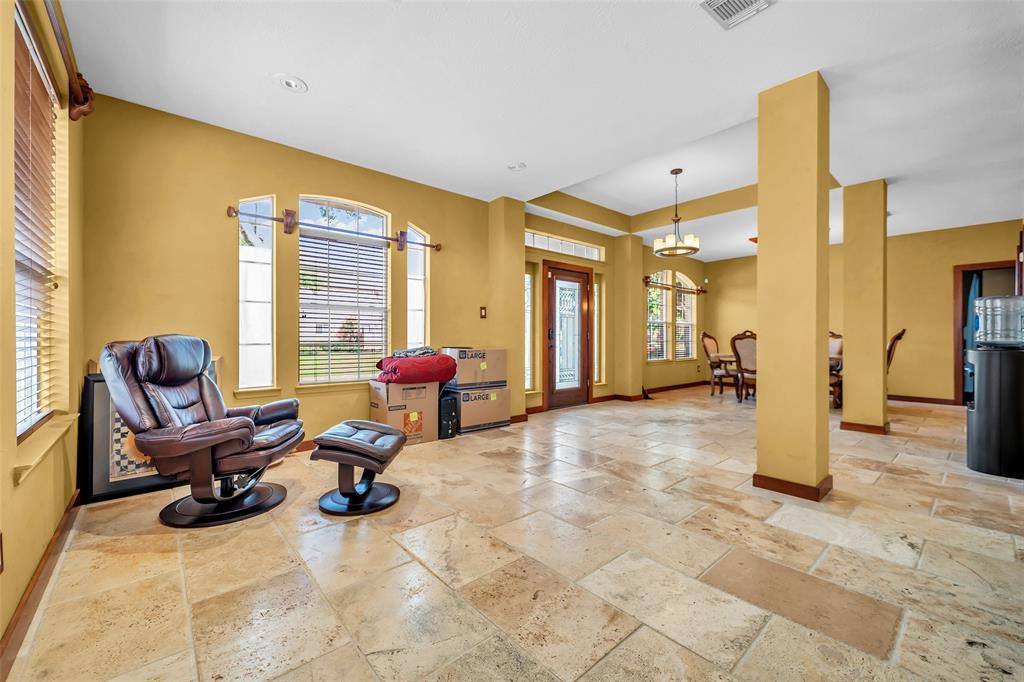 22915 Heathercroft Drive, Katy, Texas image 8