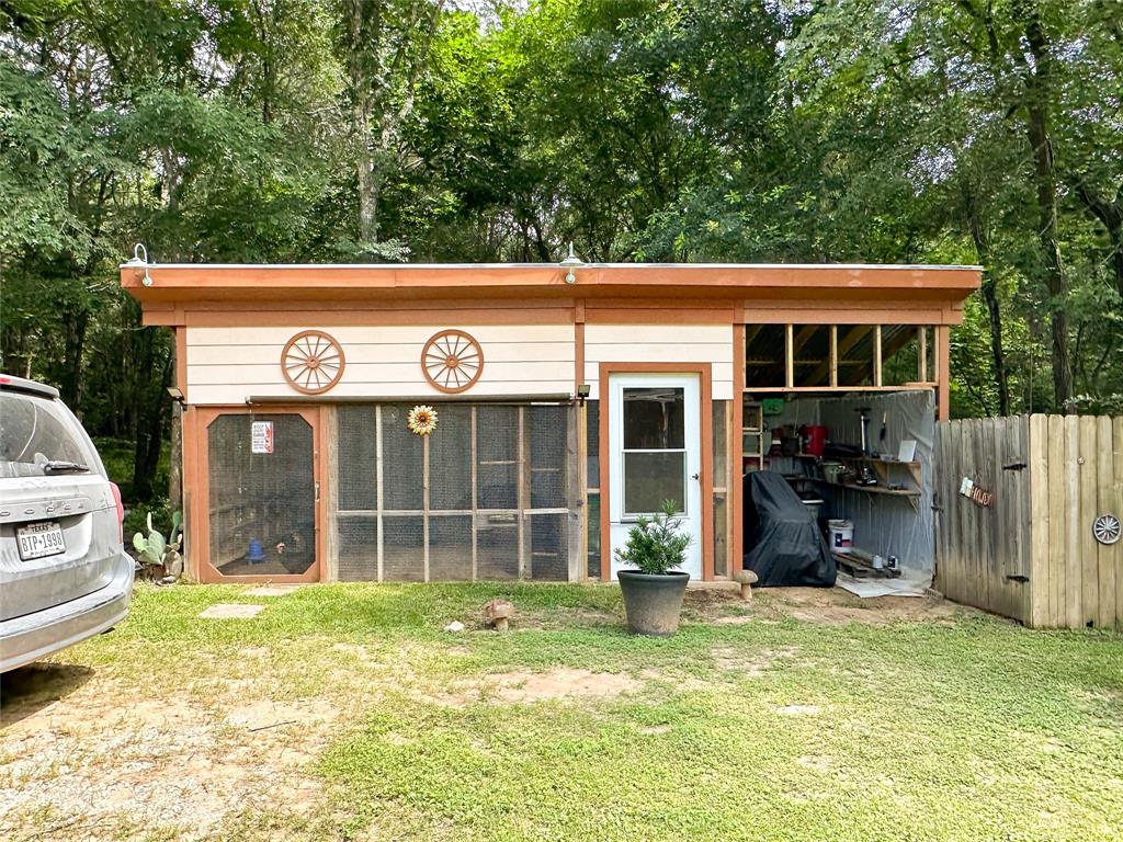 6673 Planters Row Lane, Plantersville, Texas image 8