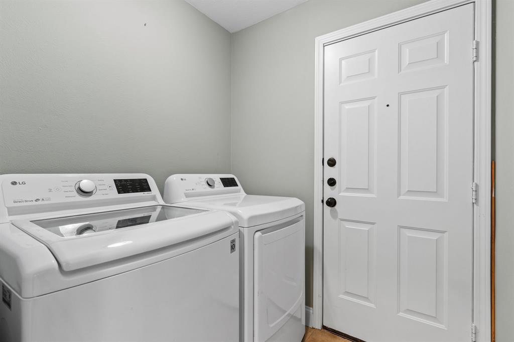 10 Leaf Spring Place, The Woodlands, Texas image 27