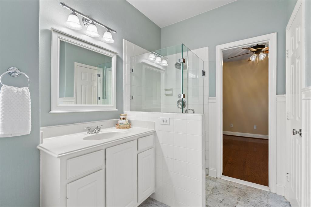 10 Leaf Spring Place, The Woodlands, Texas image 19