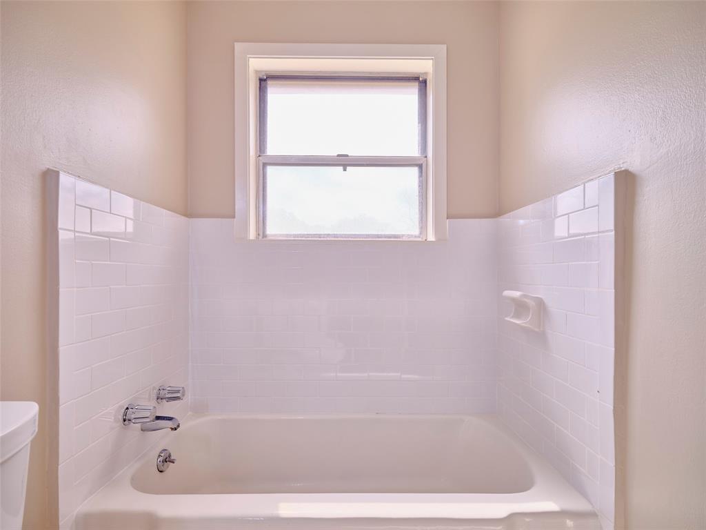 3002 Lamar Circle, El Campo, Texas image 33