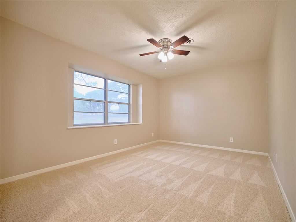 3002 Lamar Circle, El Campo, Texas image 6