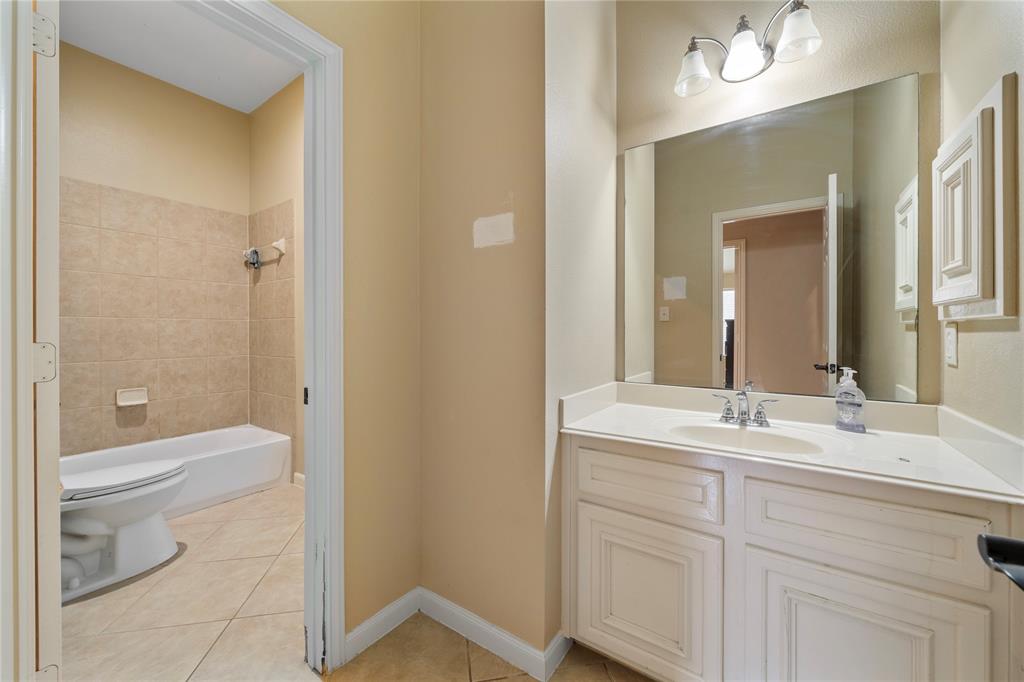 2705 Greenblade Court, Pearland, Texas image 36