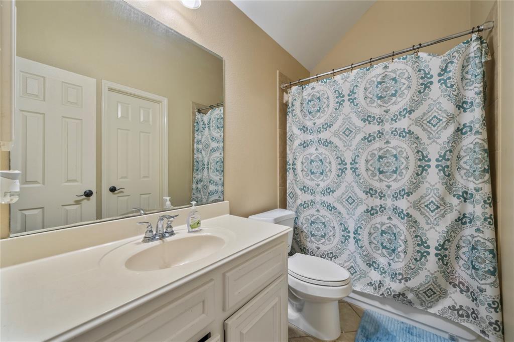 2705 Greenblade Court, Pearland, Texas image 38