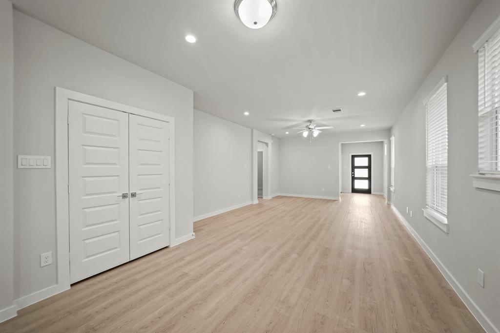 40431 Gerygone Lane, Magnolia, Texas image 9