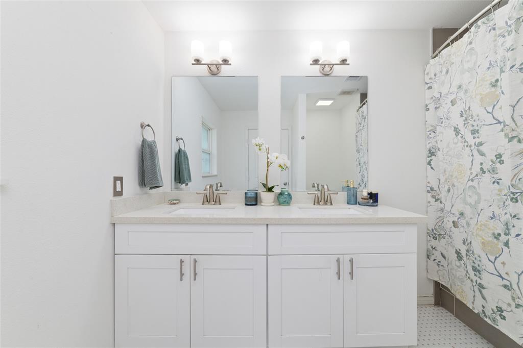 11107 Cedarhurst Drive, Houston, Texas image 17