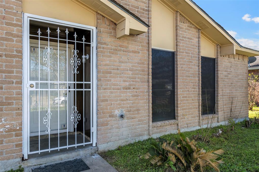 15515 Fall Briar Drive, Houston, Texas image 4