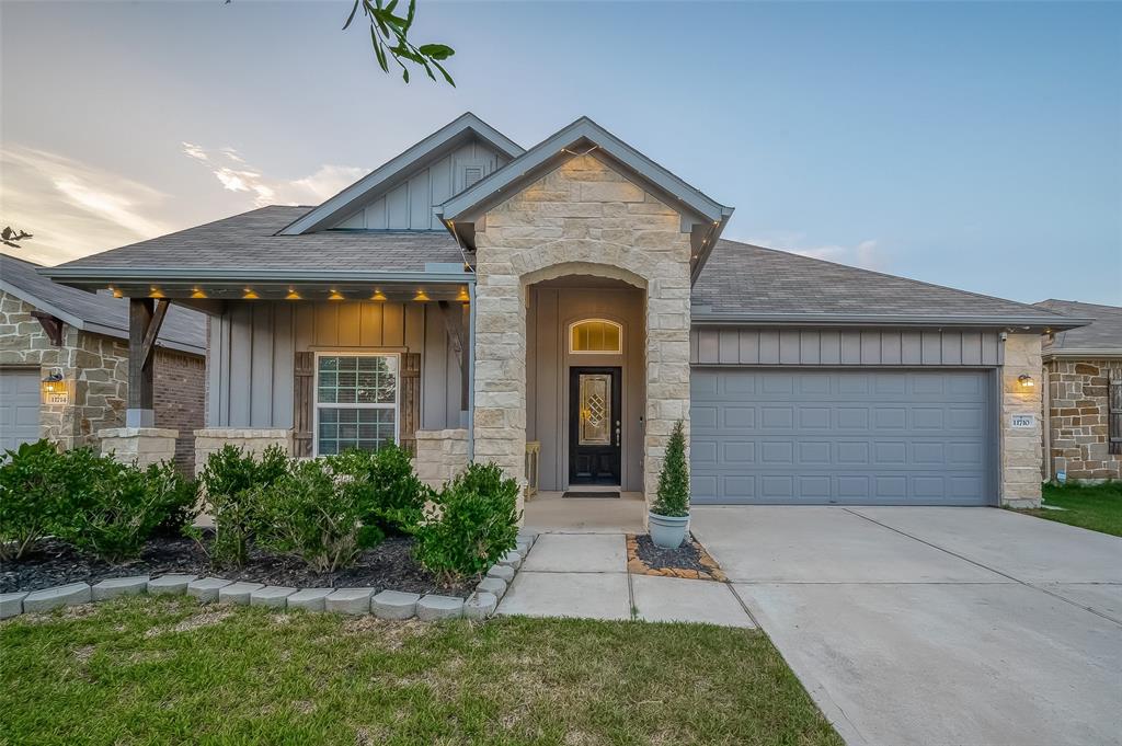 11710 Finnick Bend Lane, Tomball, Texas image 1