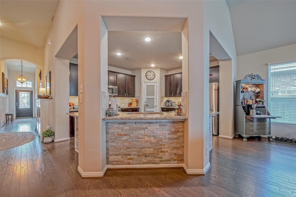 11710 Finnick Bend Lane, Tomball, Texas image 17