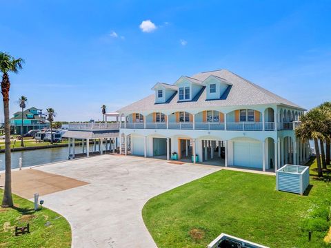 A home in Crystal Beach