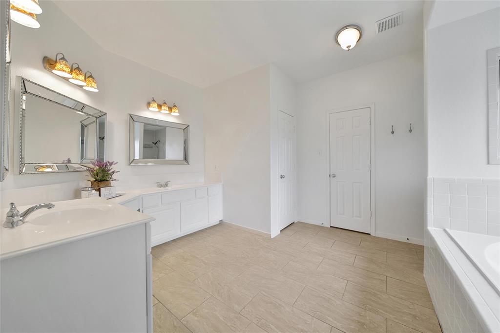 10802 Lake Raven Court, Cypress, Texas image 21