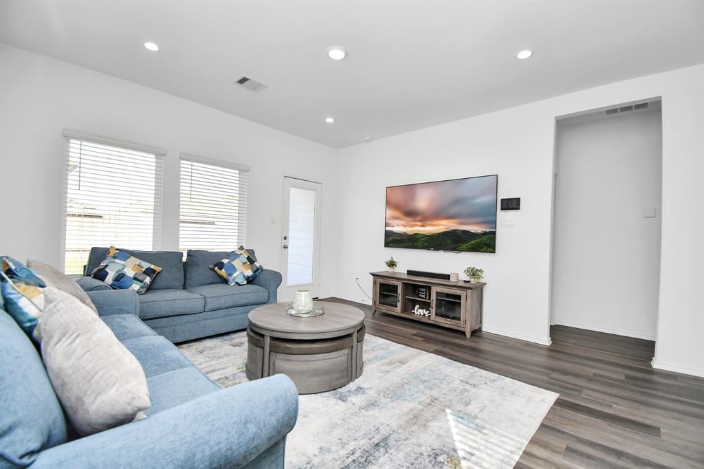 5227 Castlebury Meadows Drive, Spring, Texas image 12
