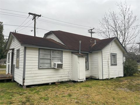 A home in Bay City