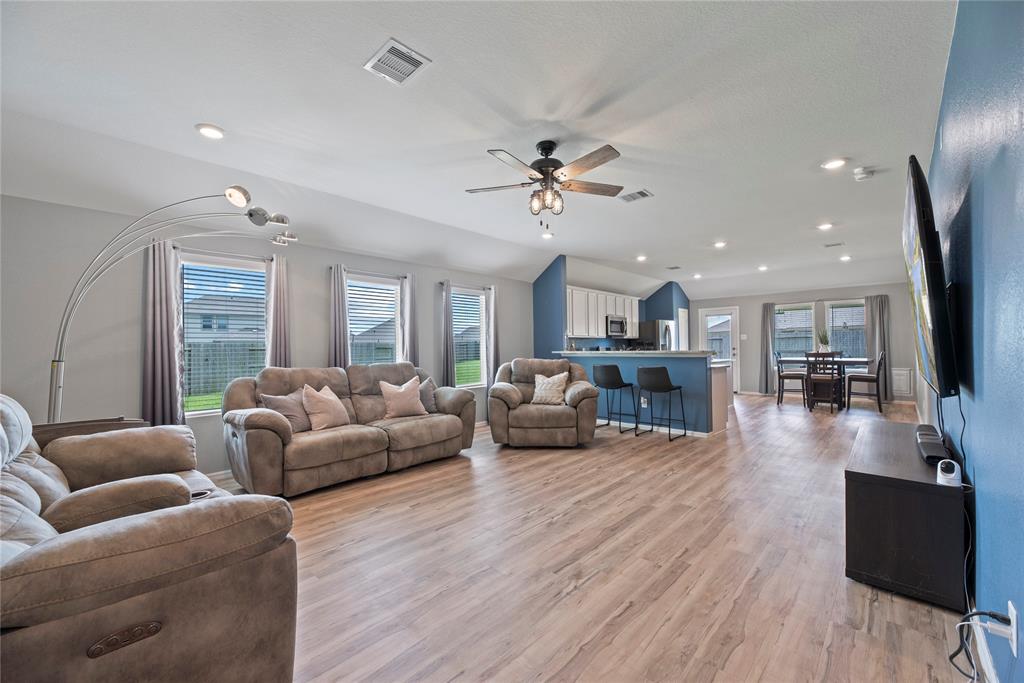 5204 Rushing Brook Lane