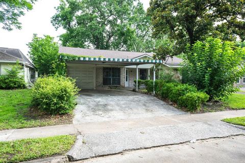 Photo of 7613 Parker Road, Houston, TX 77016 (MLS # 40127320)