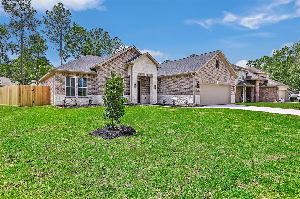 1103 Channels Court, Crosby, Texas image 7