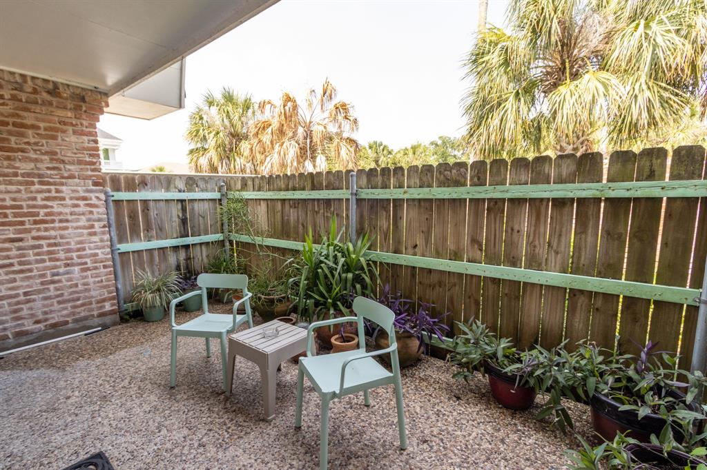 1726 Broadway St #19, Galveston, Texas image 9