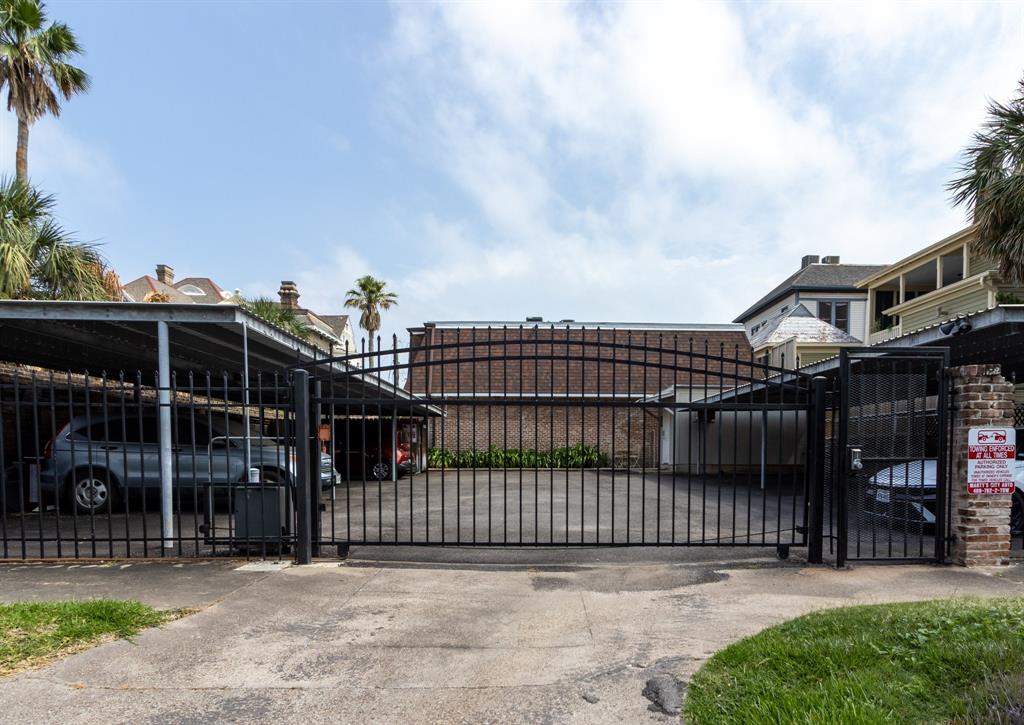 1726 Broadway St #19, Galveston, Texas image 22