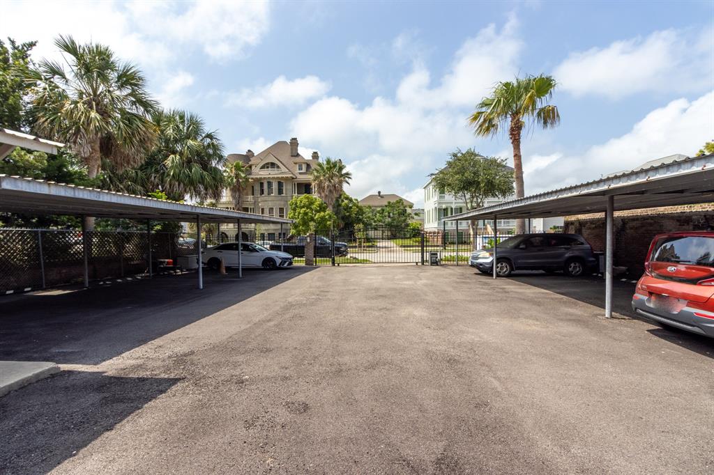 1726 Broadway St #19, Galveston, Texas image 24
