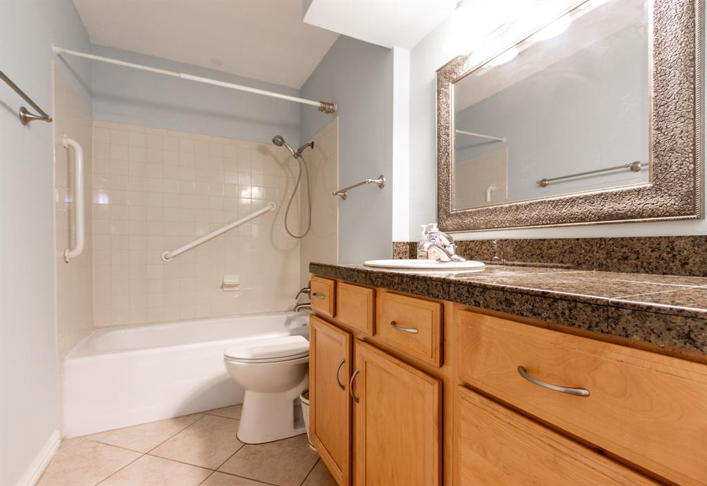 1726 Broadway St #19, Galveston, Texas image 17