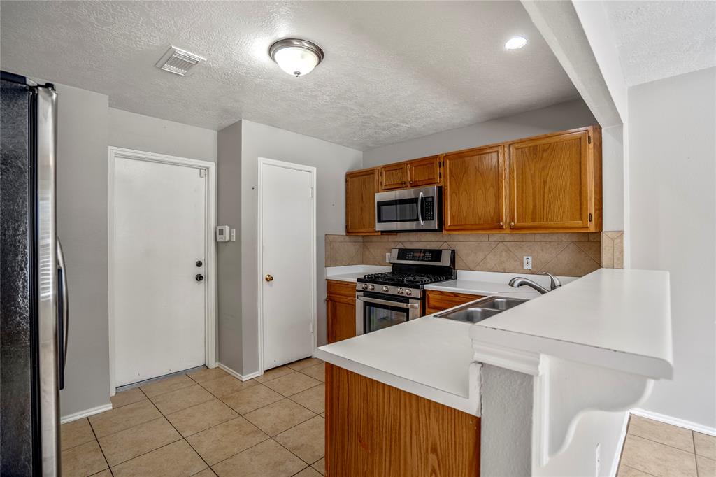 16715 Rock East Drive, Houston, Texas image 11