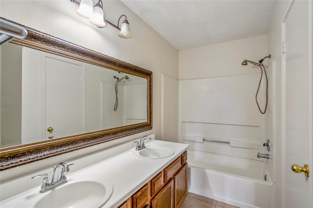 16715 Rock East Drive, Houston, Texas image 32