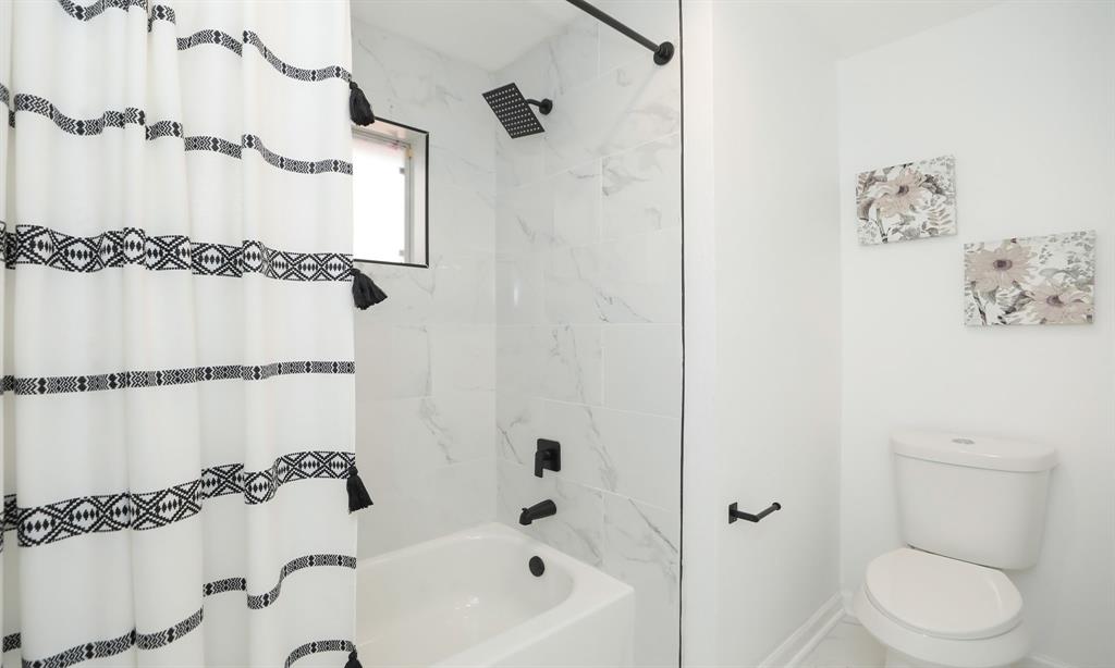 3247 Bolton Gardens Drive, Houston, Texas image 32