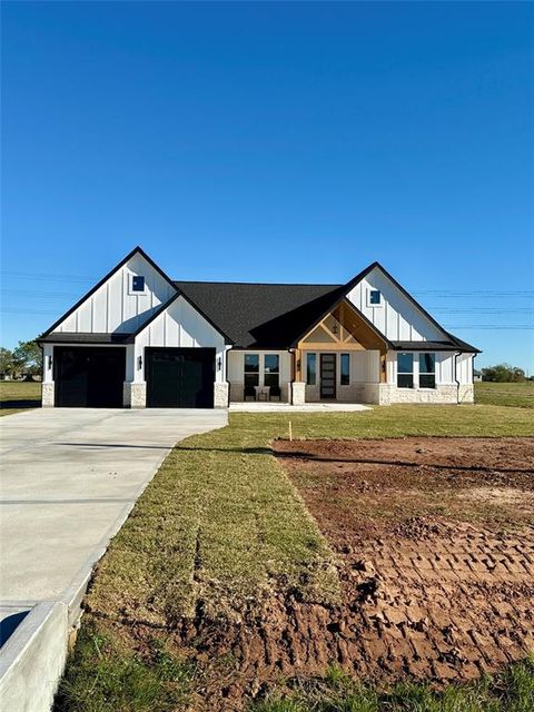 A home in Angleton