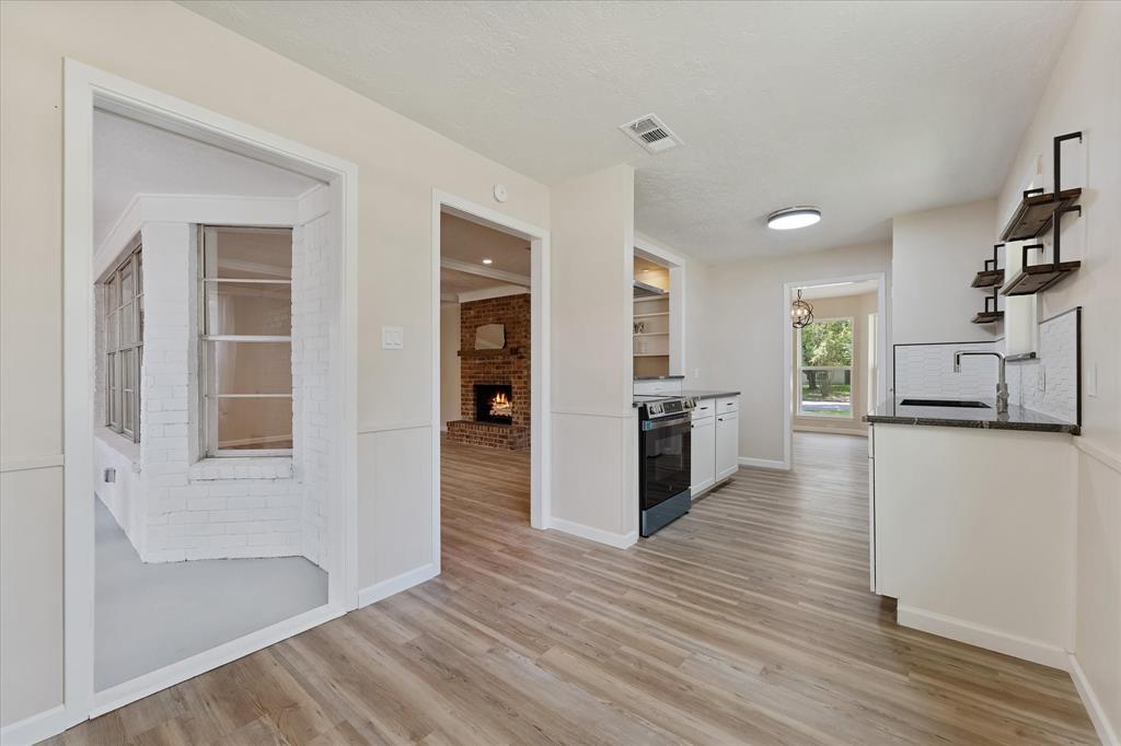 9863 Swan Court, Conroe, Texas image 12
