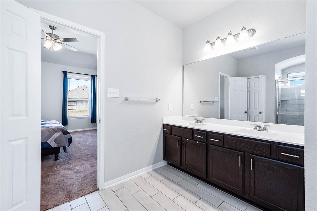 32322 Dusted Bronze Drive, Brookshire, Texas image 13