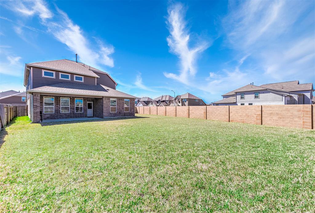 32322 Dusted Bronze Drive, Brookshire, Texas image 24