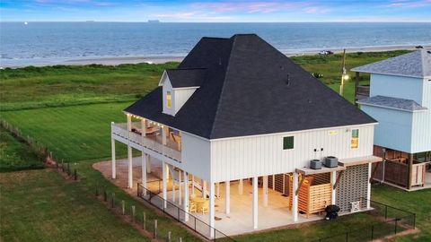 Single Family Residence in Crystal Beach TX 189 Ocean Shores Drive 6.jpg