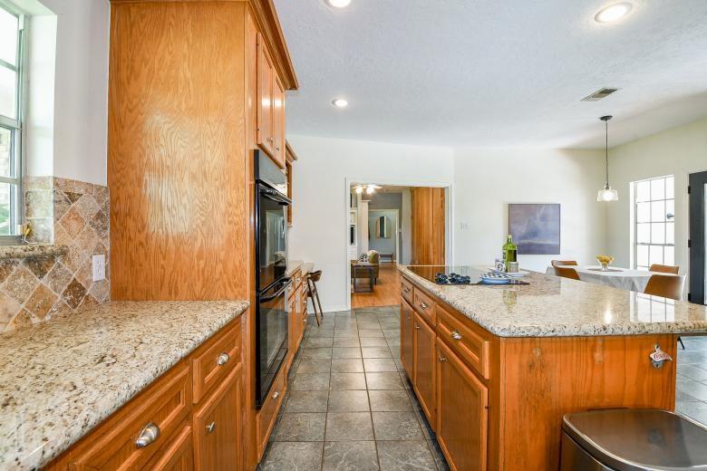 22035 Buescher Road, Tomball, Texas image 17